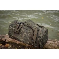 Shimano Trench Clothing Bag Incl. Aero Shoulder Strap -Shimano Geschäft clothing team outdoors 550x550w